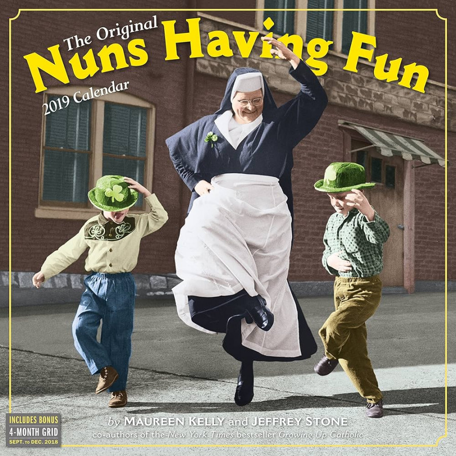 Nuns Having Fun Wall Calendar : Kelly, Maureen, Stone, Jeffrey:  : Amazon